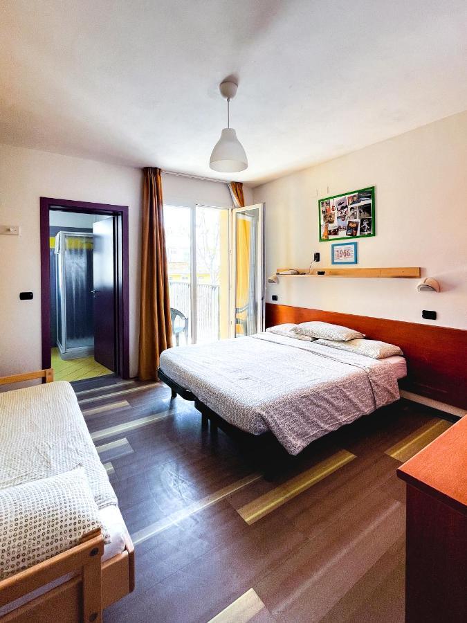 Hotel Morfeo - Young People Hotels (Adults Only) Rimini Luaran gambar