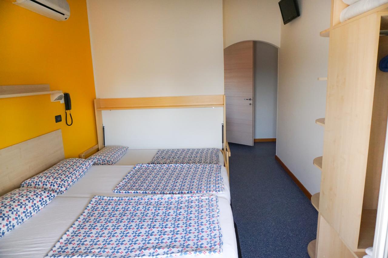 Hotel Morfeo - Young People Hotels (Adults Only) Rimini Luaran gambar